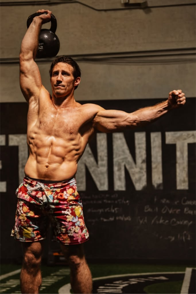 Kettlebell in motion — raw strength and control